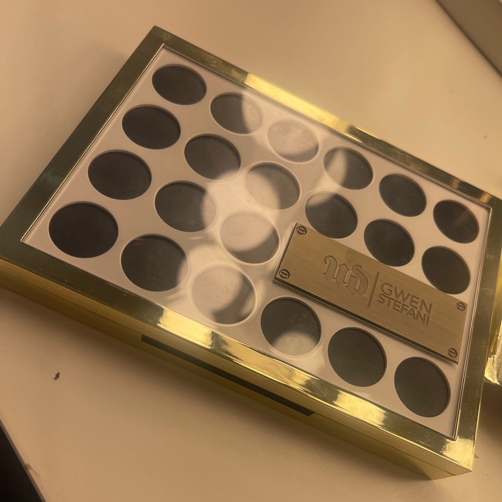 Gwen EyeShadow